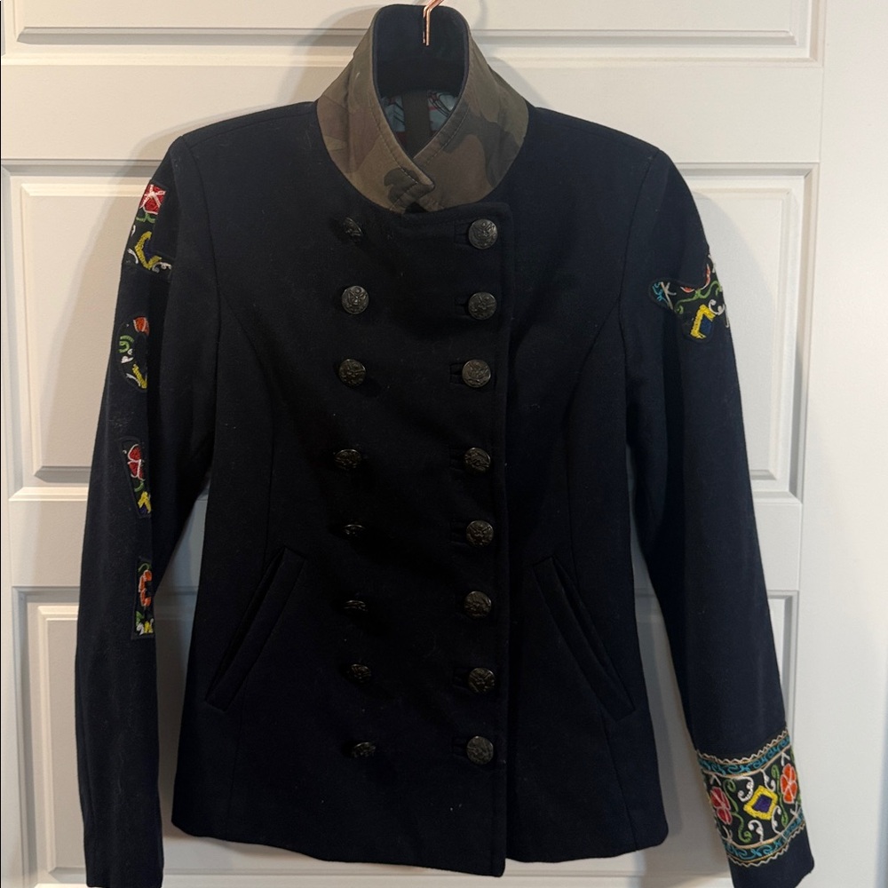 History repeats Military jacket “Love” on sleeve camo collar 40/4/Small